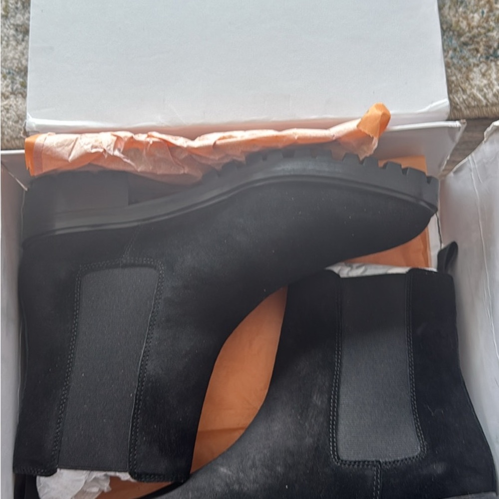 Black Quince Boots